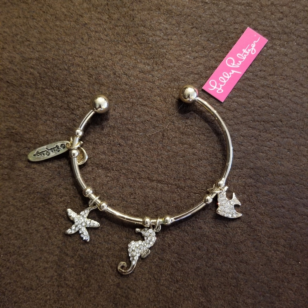 FREE with Lilly Pulitzer purchase - Picture 2 of 6